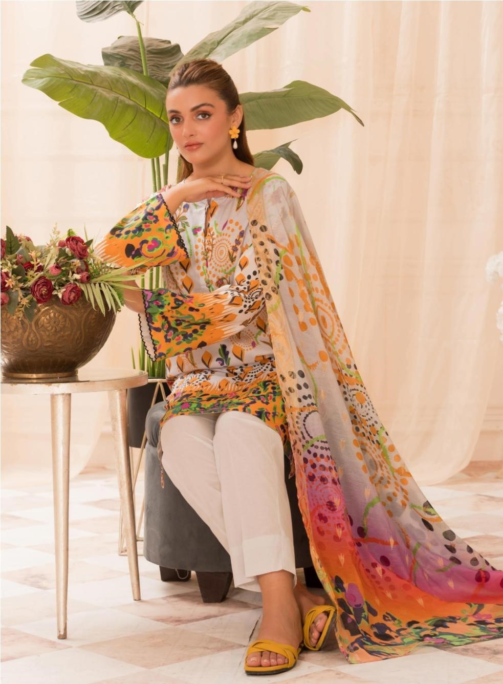 Gull Jee Unstitched 3 piece Lawn Floral Prints